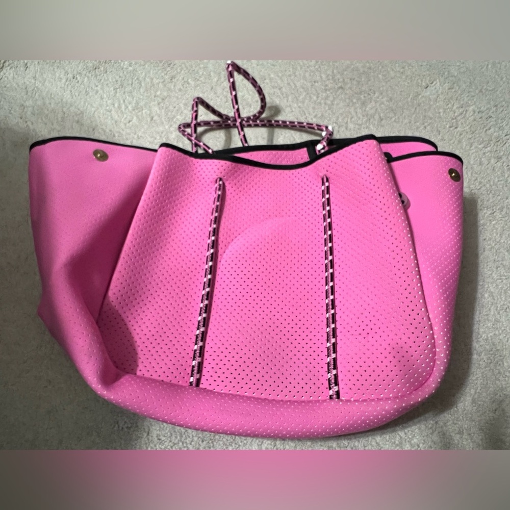Annabel Ingall Sporty Spice Tote in Neon Rose - Picture 2 of 8